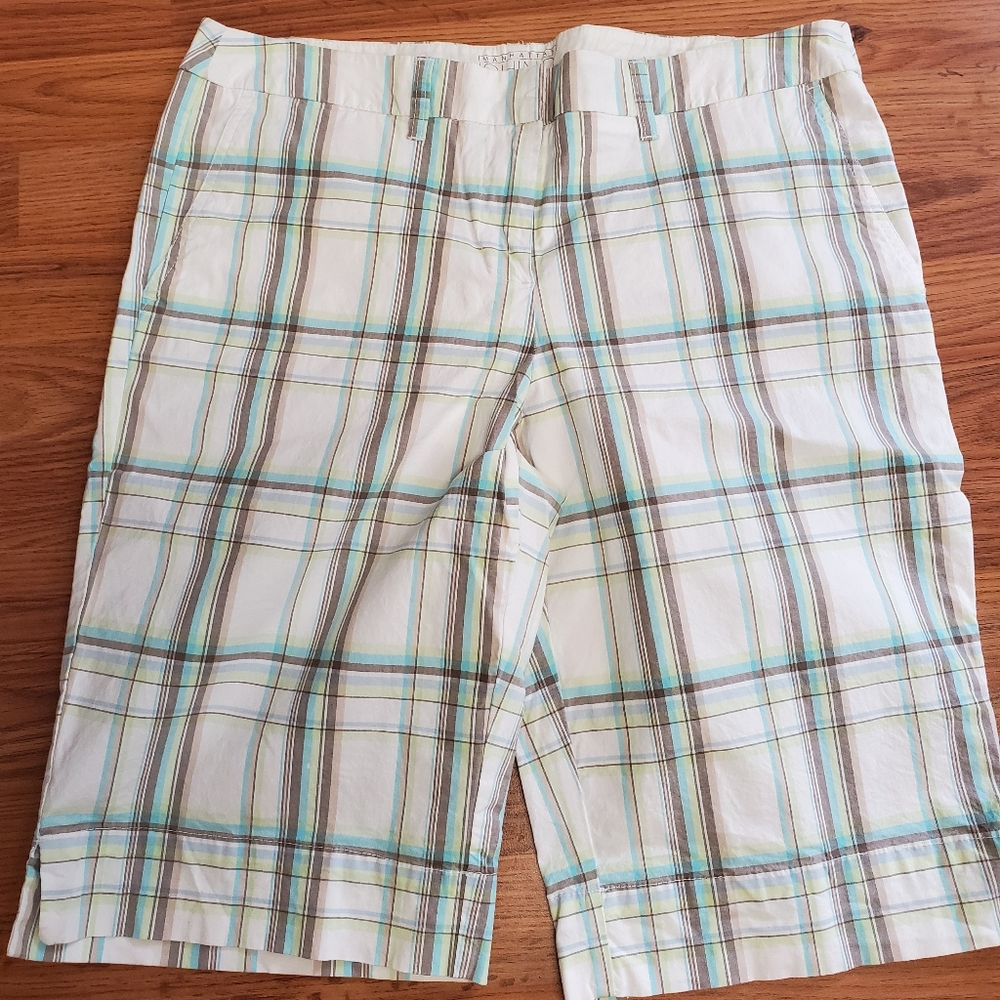 2 Ladie's  Bermuda Shorts